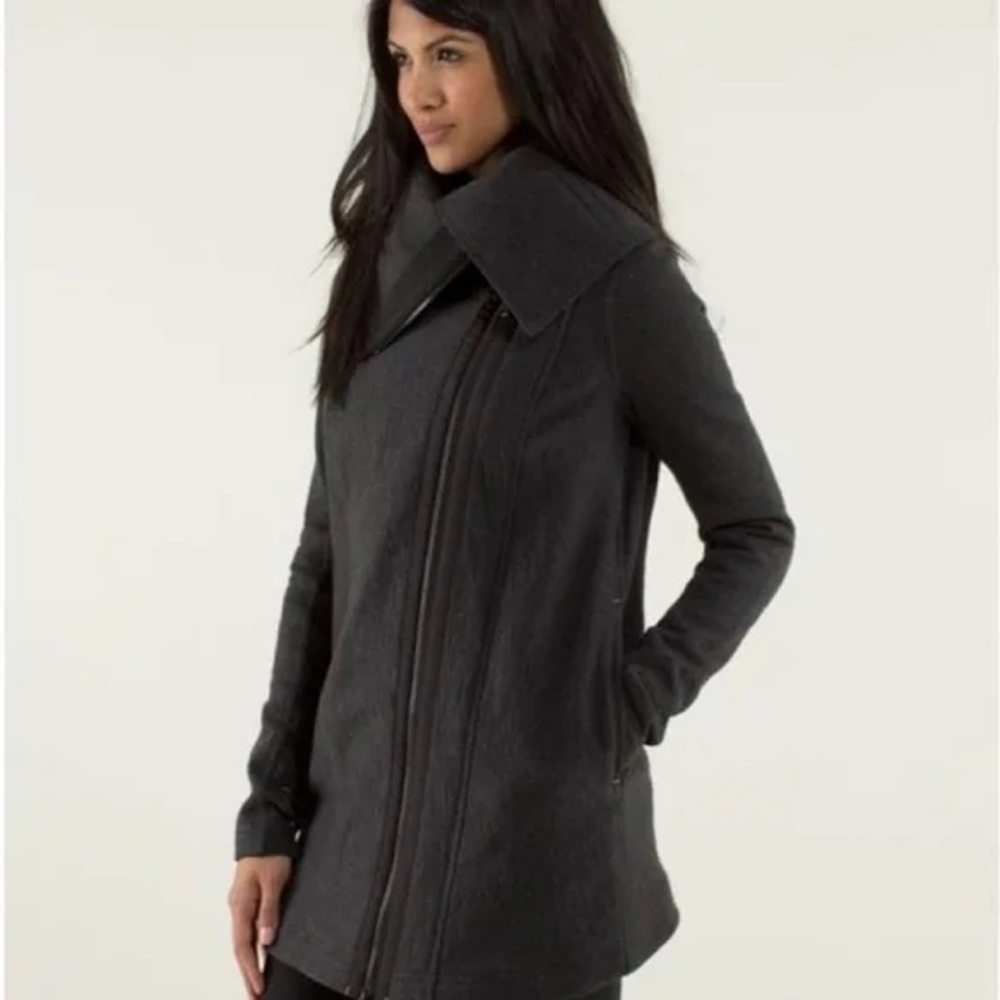 Lululemon Viransa Blanket Wrap Jacket size 4